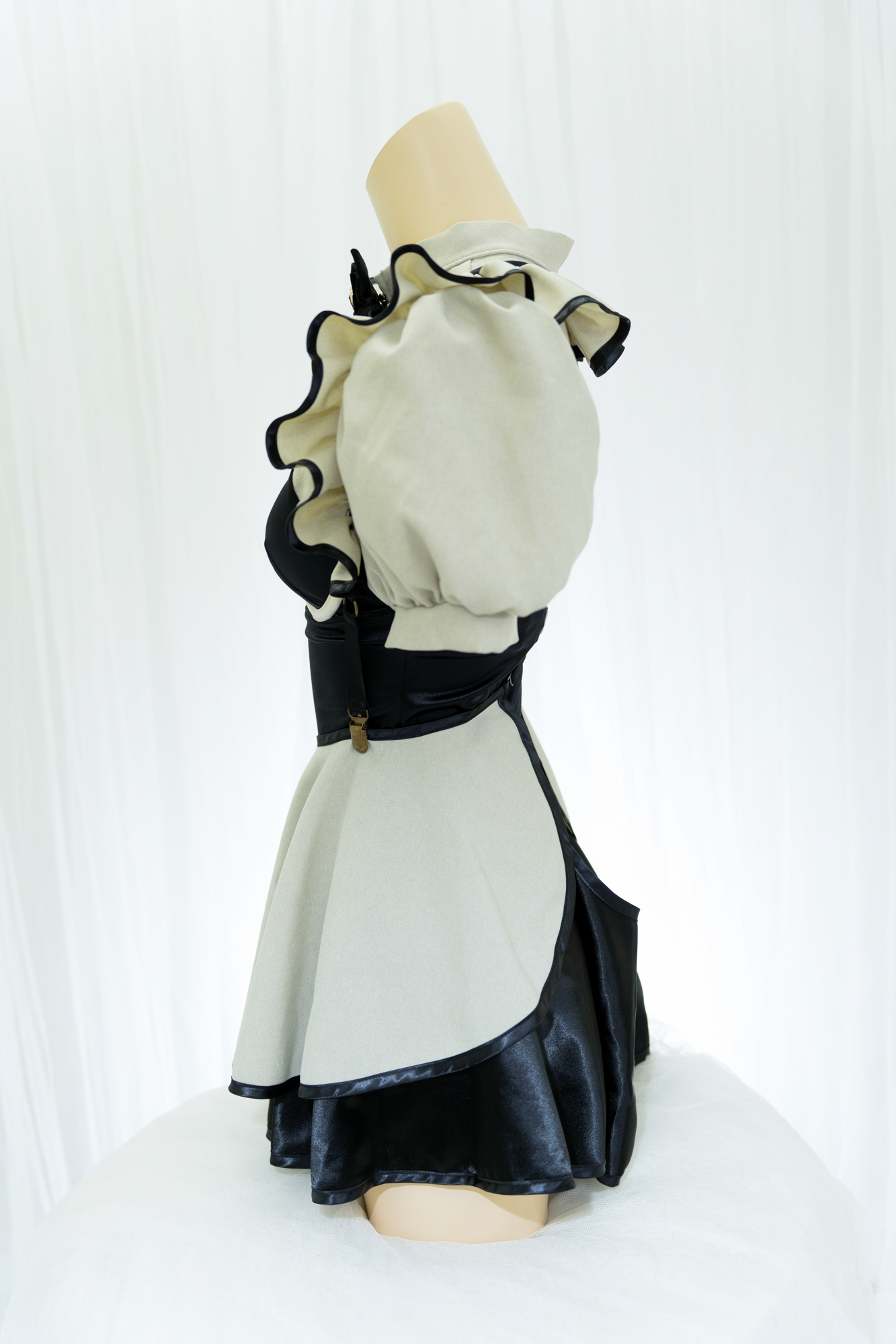 M企画　フェティッシュメイド　ベージュ UME03843-4.jpg