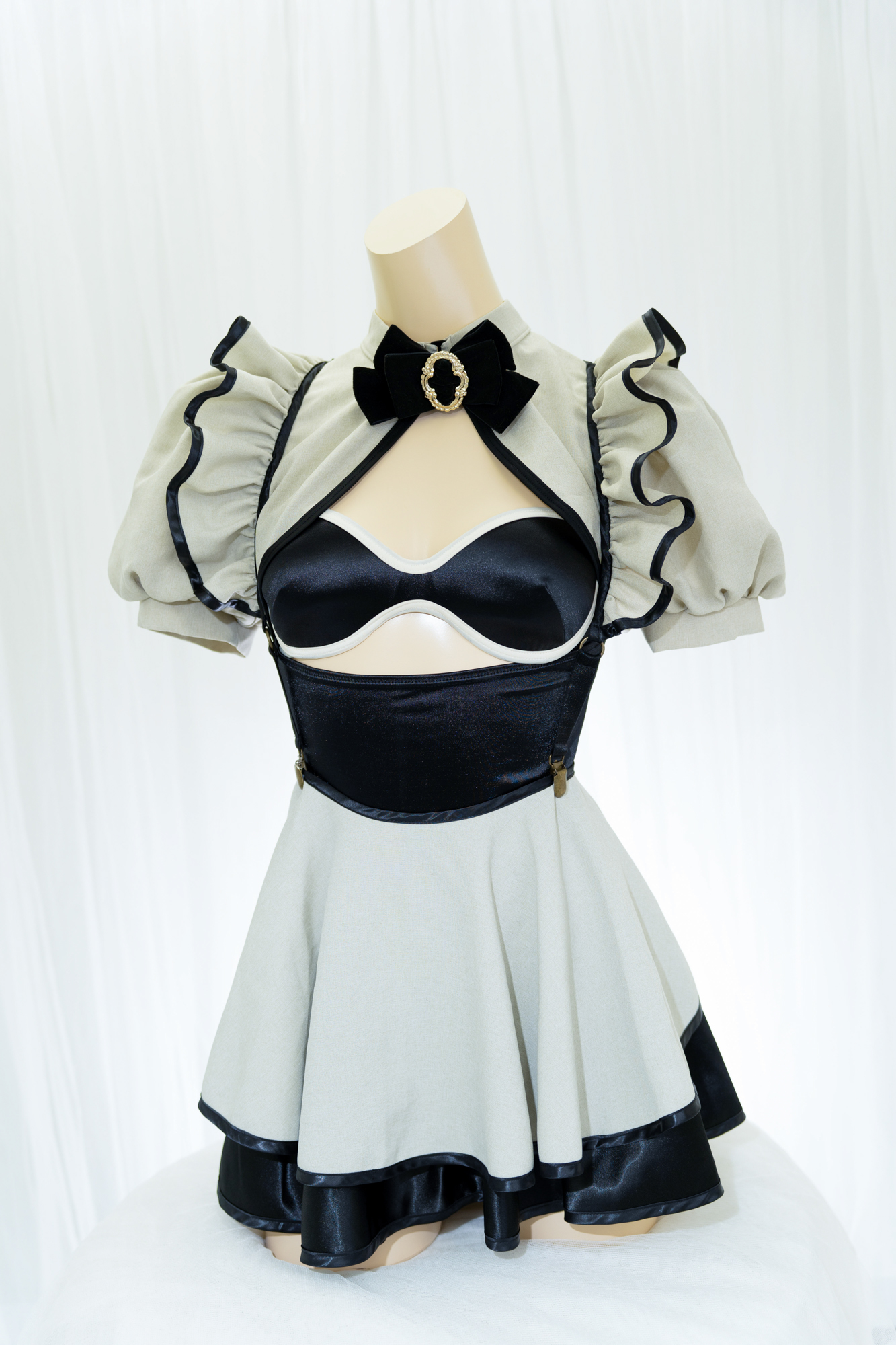 M企画　フェティッシュメイド　ベージュ UME03843-4.jpg