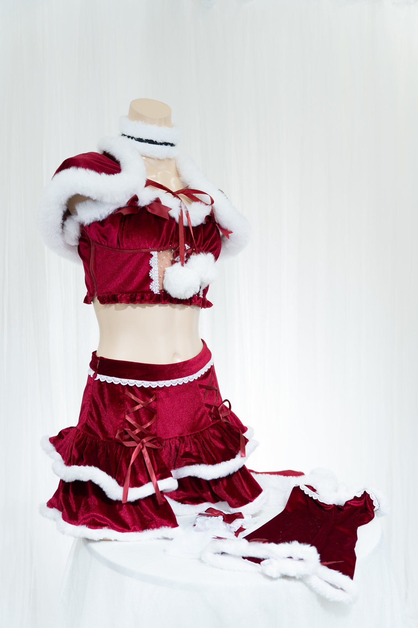 C0083 ガーリーミニポンチョサンタ /Malymoon｜NANIKIRU